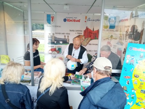 Wstęga Kociewia - styles large public zdjecia kociewie na targach w chorzowie 03