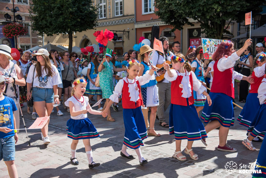 Wstęga Kociewia - 01 swieto kociewia fot Emilia Laskowska SENSO42