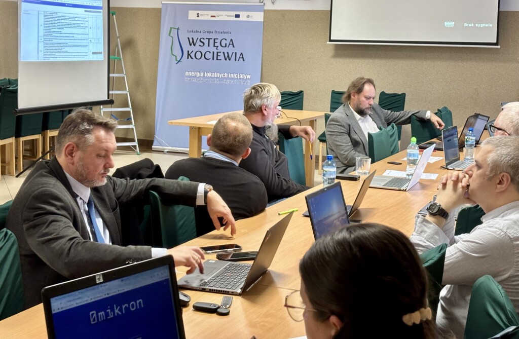 Wstęga Kociewia - Szkolenie Rady Programowej w Dąbrówce Tczewskiej 1 Wstęga Kociewia - rad prog 2